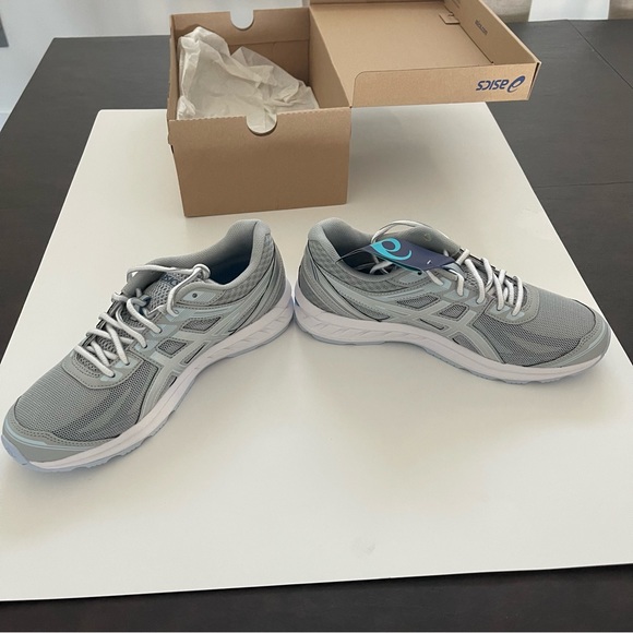 ASICS GEL-SILEO Women’s Running Sneaker - Picture 4 of 8